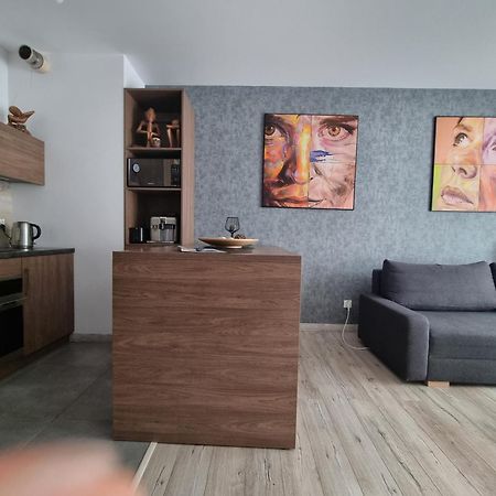 Q Apart Gold-Trzy Pokoje, Manufaktura, Klimatyzacja I Garaz Gratis, Tv Max, Fv, Gwarancja Zadowolenia Łódź Kültér fotó