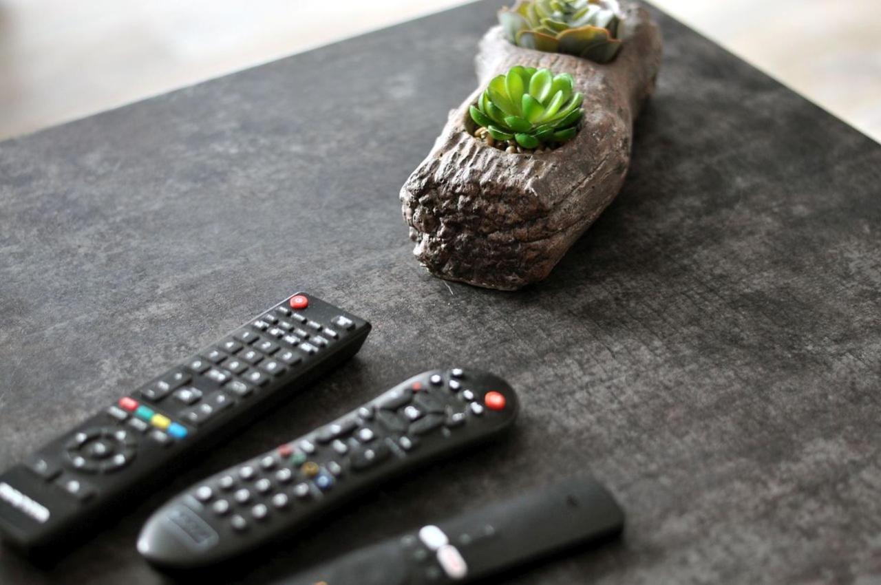 Q Apart Gold-Trzy Pokoje, Manufaktura, Klimatyzacja I Garaz Gratis, Tv Max, Fv, Gwarancja Zadowolenia Łódź Kültér fotó